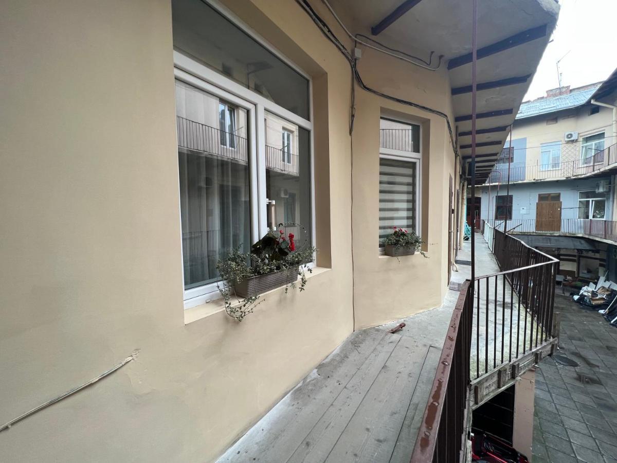 Cozy Apartment Near The Lviv National Opera Exterior foto