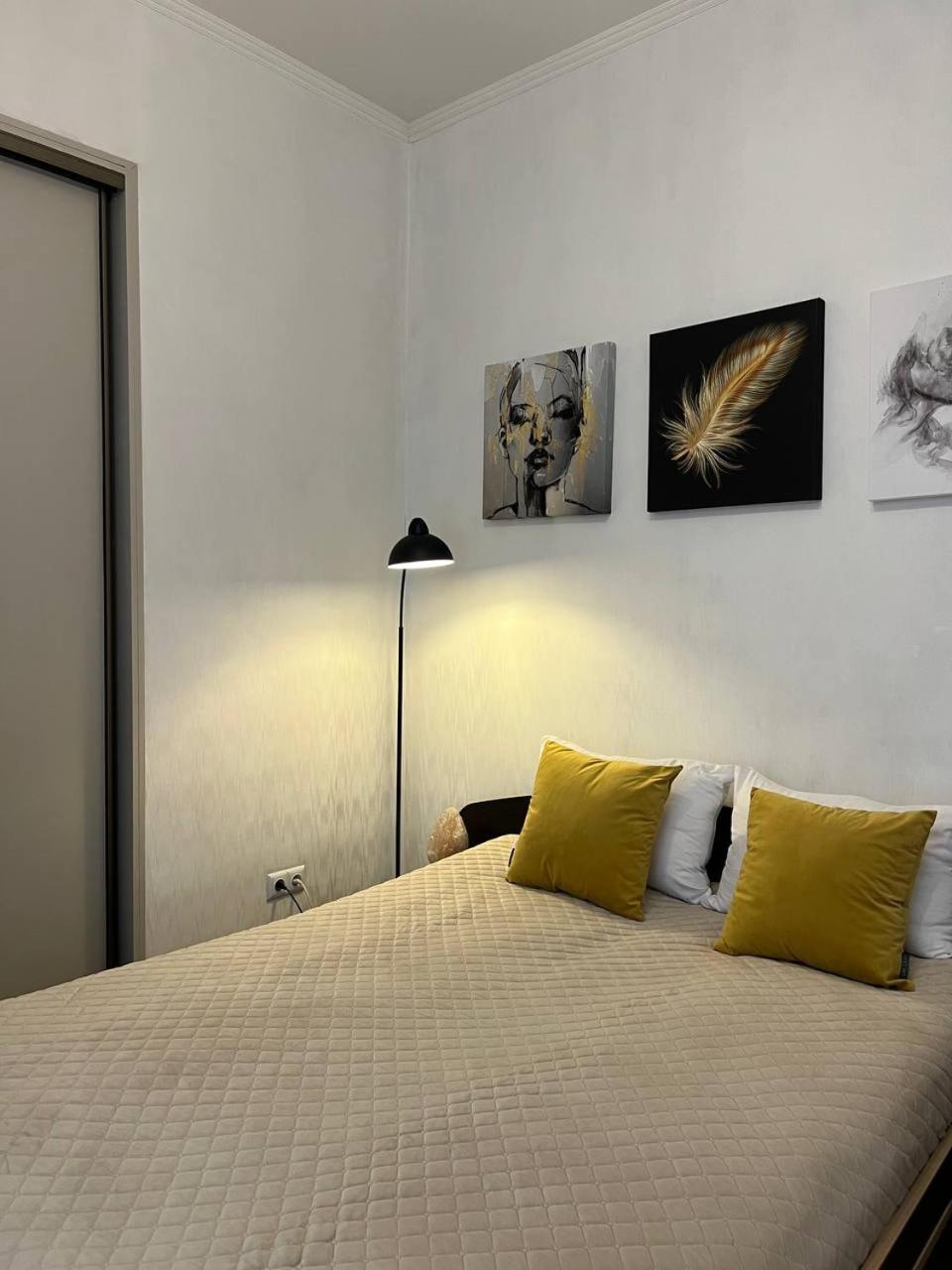 Cozy Apartment Near The Lviv National Opera Exterior foto
