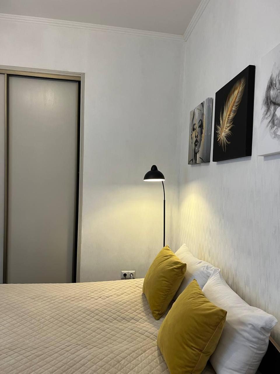 Cozy Apartment Near The Lviv National Opera Exterior foto